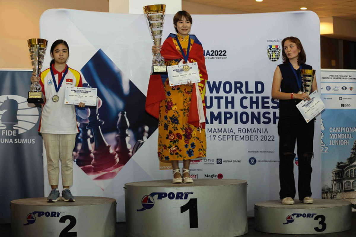 Giải Vô địch Cờ vua trẻ U14 -18 thế giới năm 2022 - Nguyễn Hồng Nhung huy chương bạc U16 nữ