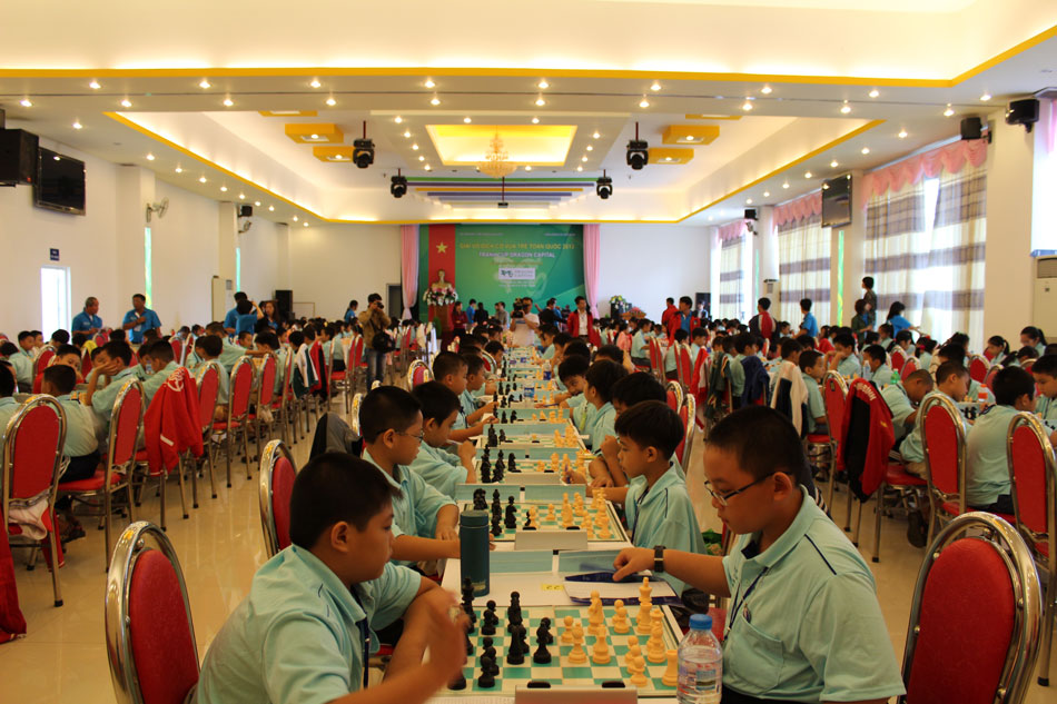 Giải cờ vua trẻ toàn quốc 2013 - Tranh cúp Dragon Capital