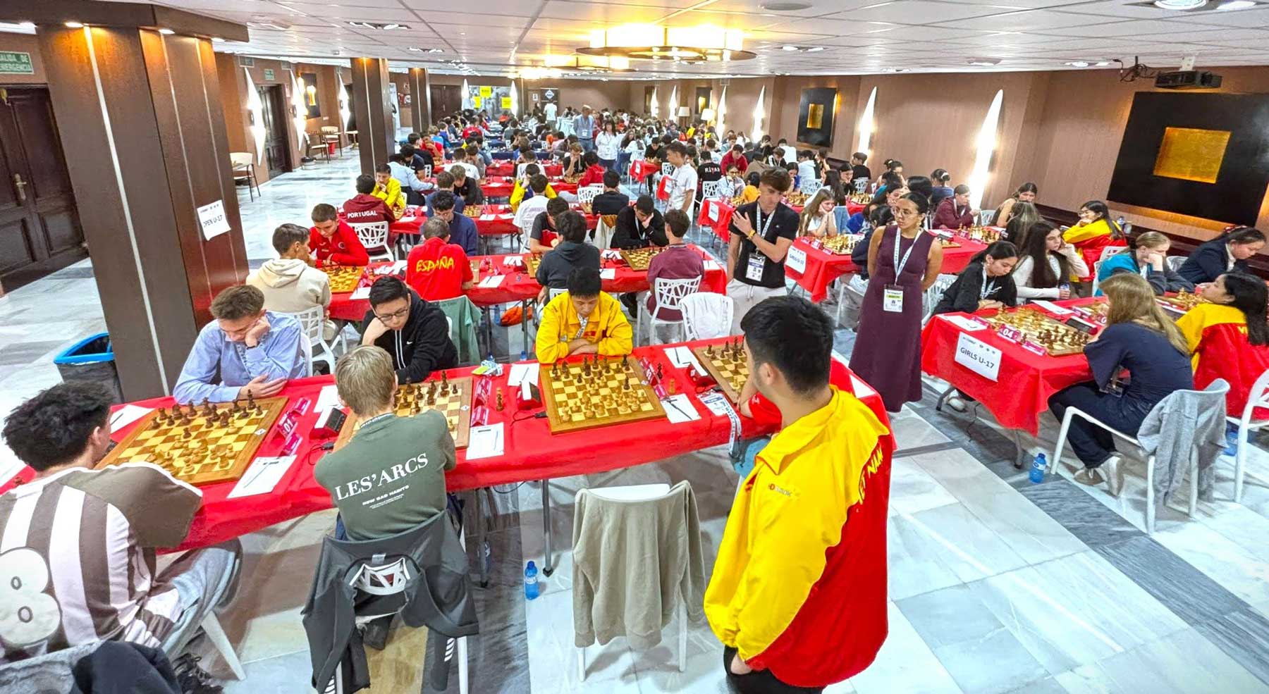 Cờ vua trẻ Việt Nam giành 2 huy chương tại Giải vô địch cờ vua trẻ thế giới FIDE 2026
